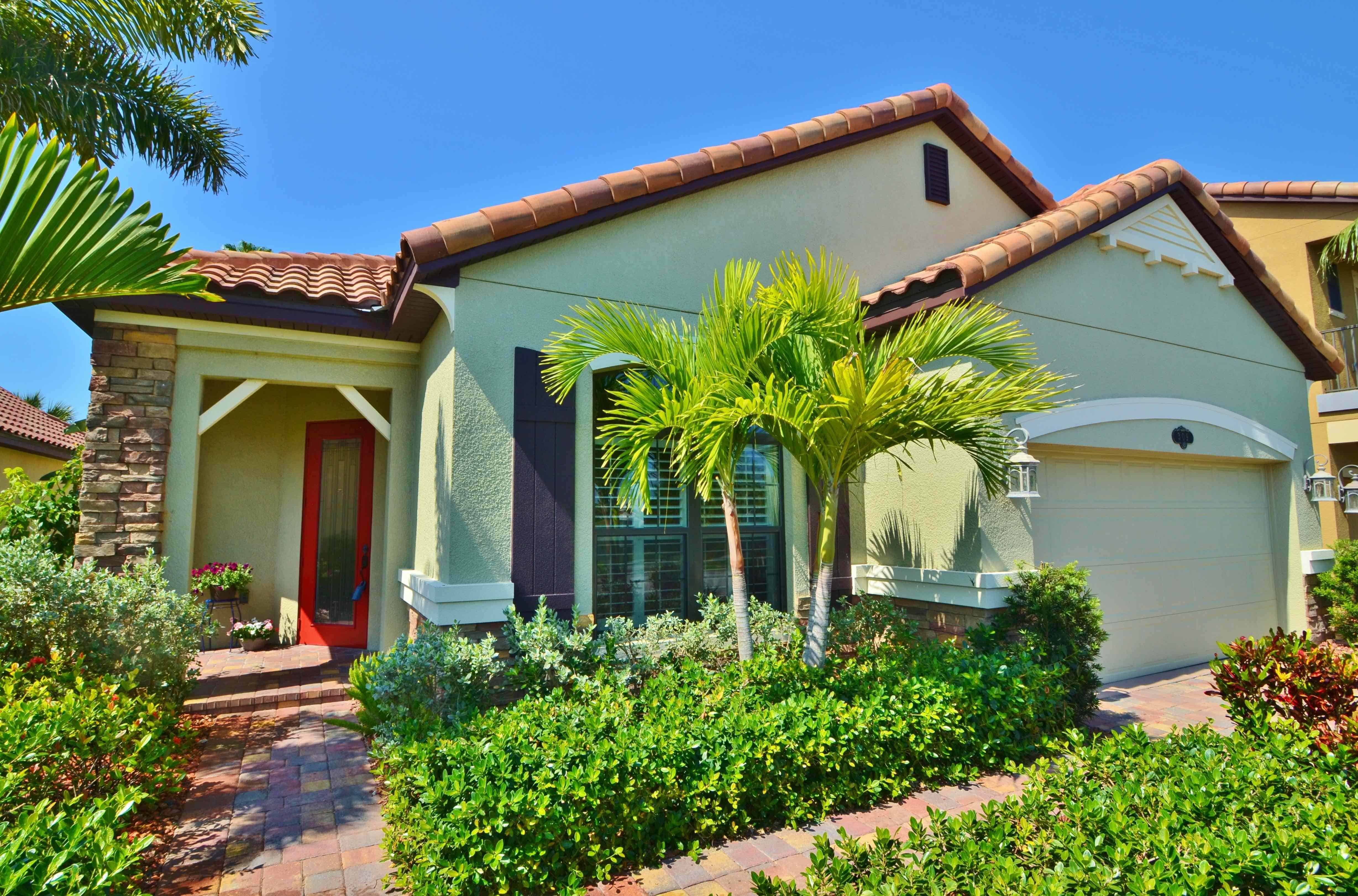 SOLD – 309 Montecito Drive Satellite Beach, FL 32937 – $337,000